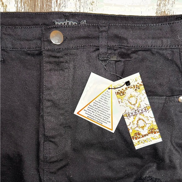 💝Boohoo NWT Plus Rip Knee Distressed High Waist Skinny Black Jeans Size 16 - Picture 4 of 12